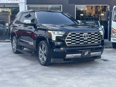 Toyota Sequoia Capstone