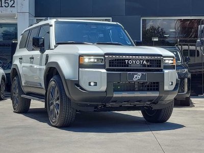 Toyota Land Cruiser Prado Adventure