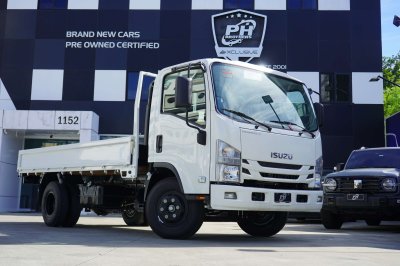 Isuzu Npr 14 Pies