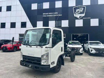 Isuzu Qlr 10 Pies